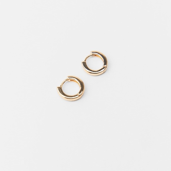 Zara limited edition golden metallic hoops earrings set - Picture 5 of 7